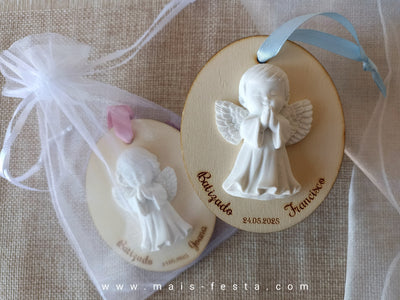 Pendente de madeira e marfinite Anjo
